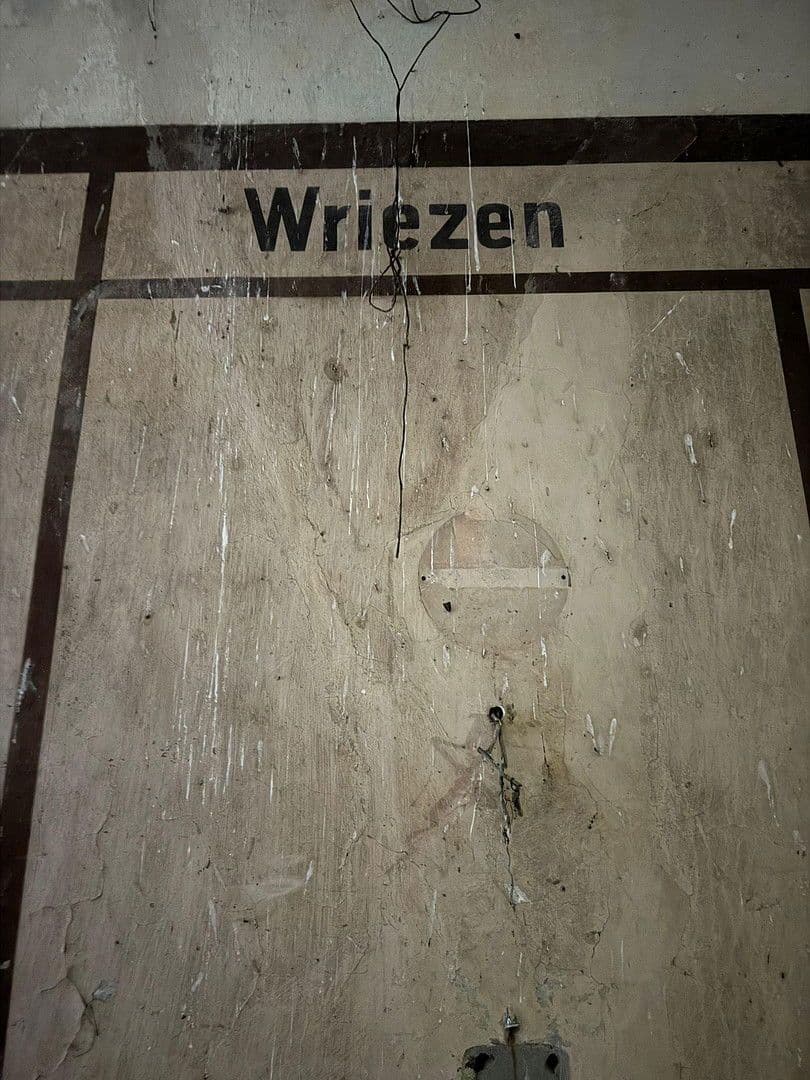 Predaj domu 800 m², pozemek 1.500 m², Neuhardenberg, Brandenbursko Predaj domu 800 m², pozemek 1.500 m², Neuhardenberg, Brandenbursko