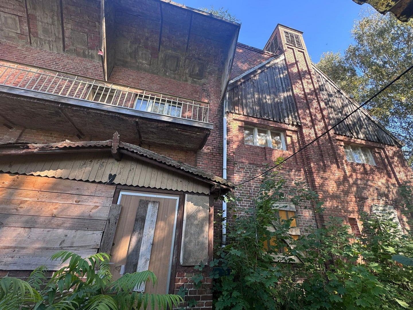 Predaj domu 800 m², pozemek 1.500 m², Neuhardenberg, Brandenbursko Predaj domu 800 m², pozemek 1.500 m², Neuhardenberg, Brandenbursko