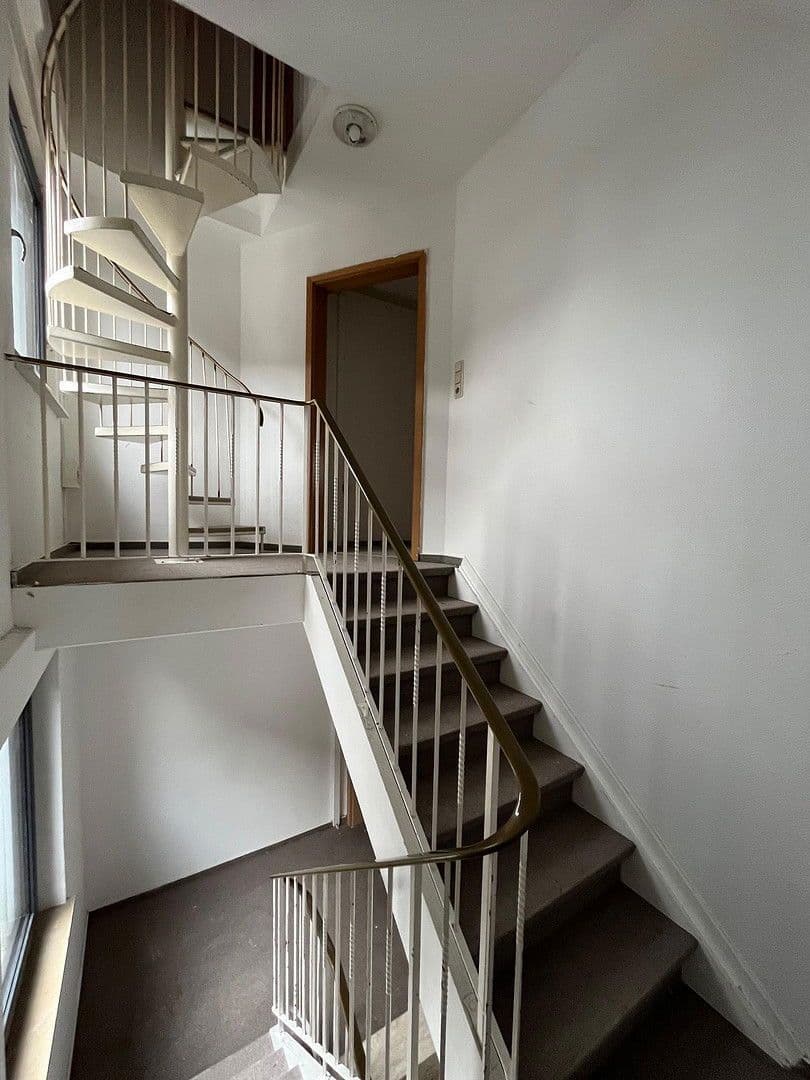 Predaj domu 255 m², pozemek 758 m², Im Gründchen 10, Kirchhundem, Severné Porýnie - Westfálsko Predaj domu 255 m², pozemek 758 m², Im Gründchen 10, Kirchhundem, Severné Porýnie - Westfálsko