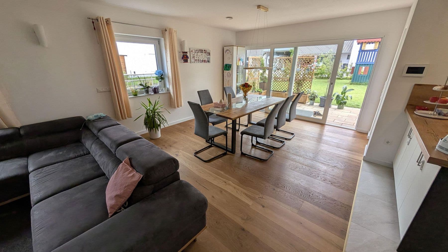 Prenájom domu 190 m², pozemek 578 m², Haiming, Bavorsko Prenájom domu 190 m², pozemek 578 m², Haiming, Bavorsko