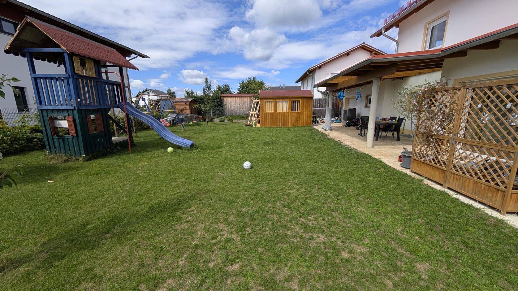 Prenájom domu 190 m², pozemek 578 m², Haiming, Bavorsko Prenájom domu 190 m², pozemek 578 m², Haiming, Bavorsko