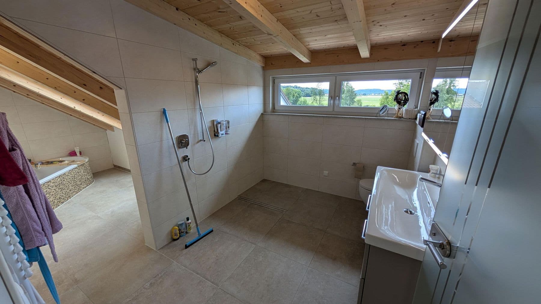 Prenájom domu 190 m², pozemek 578 m², Haiming, Bavorsko Prenájom domu 190 m², pozemek 578 m², Haiming, Bavorsko