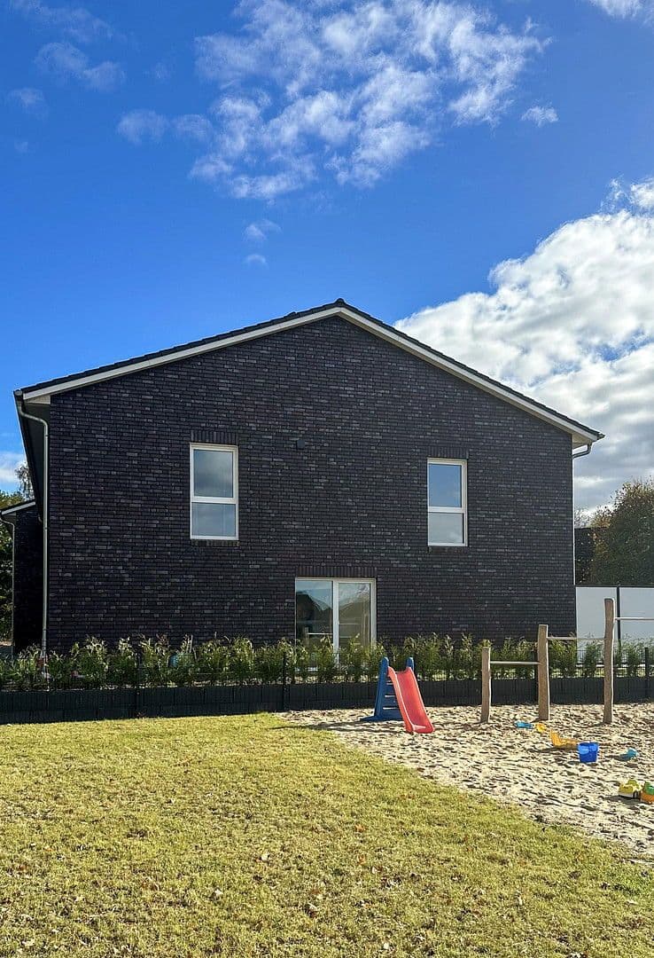 Prenájom domu 131 m², pozemek 85 m², Appelboomtwiete, 10, Alveslohe, Šlezvicko-Holštajnsko Prenájom domu 131 m², pozemek 85 m², Appelboomtwiete, 10, Alveslohe, Šlezvicko-Holštajnsko