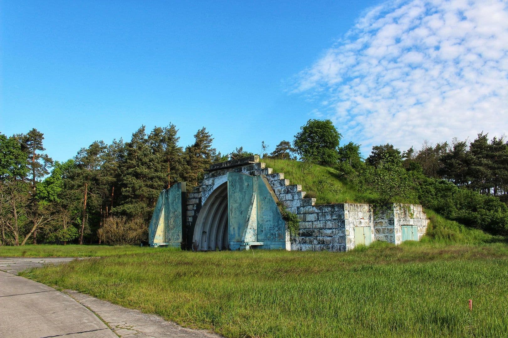 Predaj domu 620 m², pozemek 30.000 m², Lindenstraße 15, Neuhardenberg, Brandenbursko Predaj domu 620 m², pozemek 30.000 m², Lindenstraße 15, Neuhardenberg, Brandenbursko