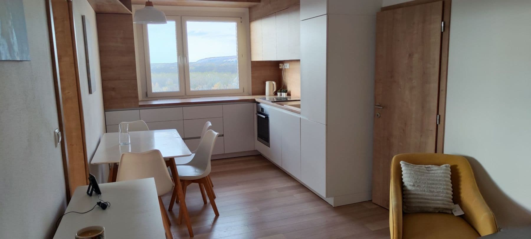 Prenájom bytu 3-izbový 68 m², Pečnianska, Petržalka, Bratislavský kraj Prenájom bytu 3-izbový 68 m², Pečnianska, Petržalka, Bratislavský kraj