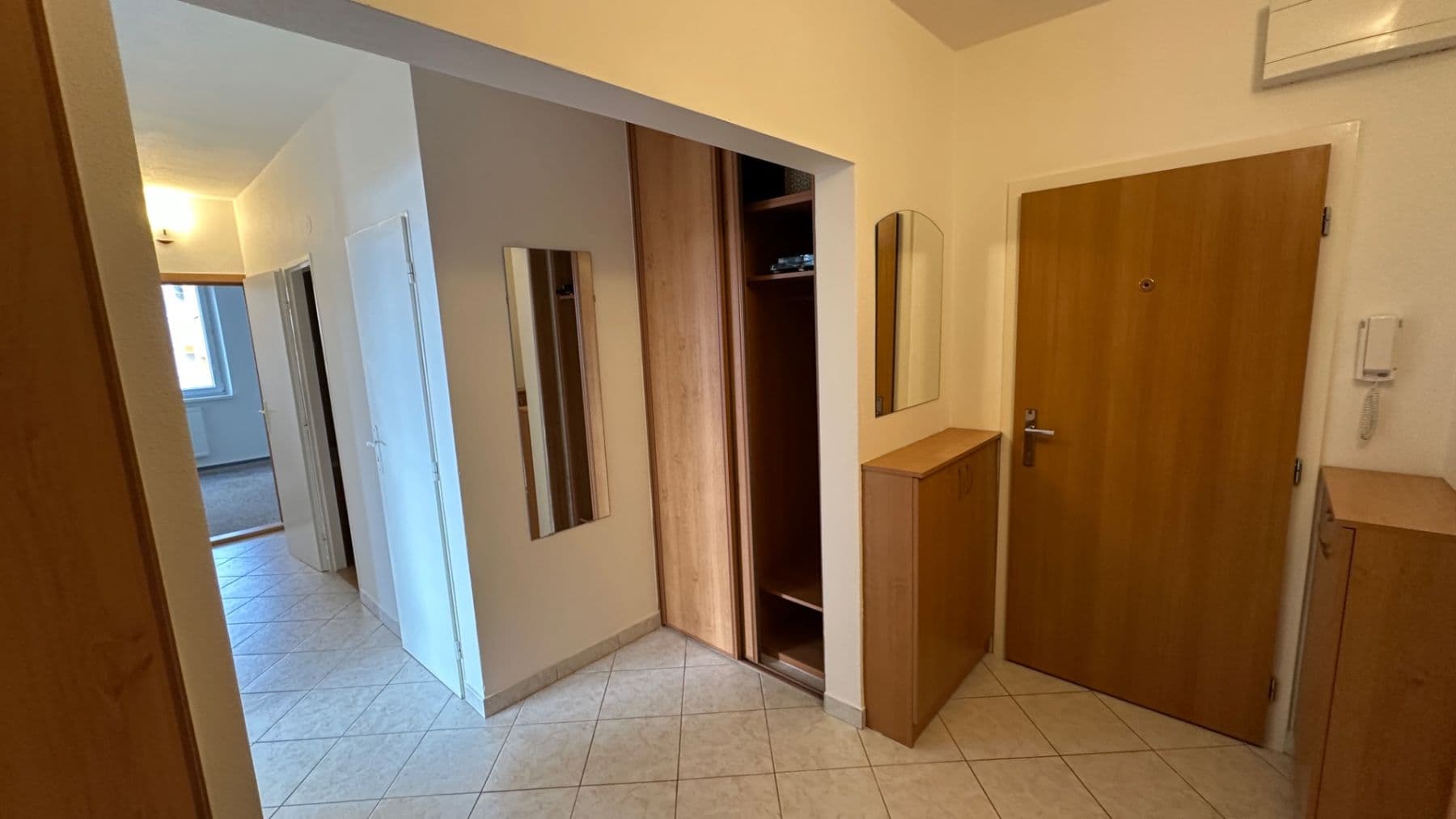 Prenájom bytu 3-izbový 75 m², Dunajská, Brno, Jihomoravský kraj Prenájom bytu 3-izbový 75 m², Dunajská, Brno, Jihomoravský kraj
