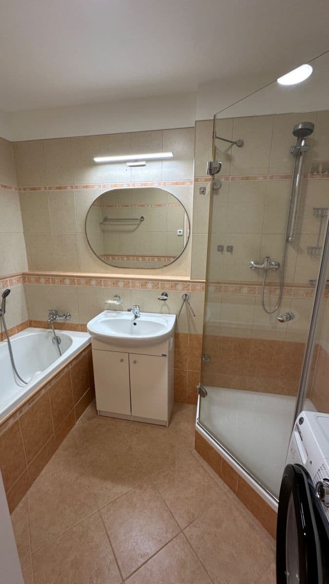 Prenájom bytu 3-izbový 75 m², Dunajská, Brno, Jihomoravský kraj Prenájom bytu 3-izbový 75 m², Dunajská, Brno, Jihomoravský kraj