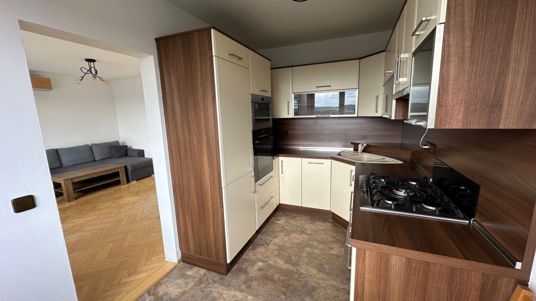 Prenájom bytu 3-izbový 75 m², Dunajská, Brno, Jihomoravský kraj Prenájom bytu 3-izbový 75 m², Dunajská, Brno, Jihomoravský kraj