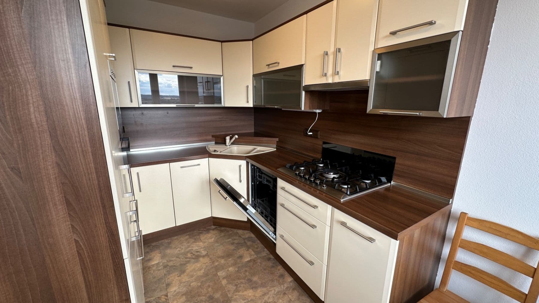 Prenájom bytu 3-izbový 75 m², Dunajská, Brno, Jihomoravský kraj Prenájom bytu 3-izbový 75 m², Dunajská, Brno, Jihomoravský kraj