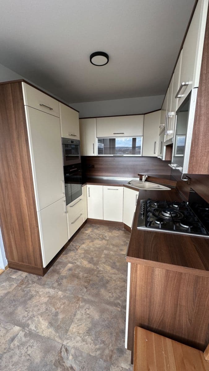 Prenájom bytu 3-izbový 75 m², Dunajská, Brno, Jihomoravský kraj Prenájom bytu 3-izbový 75 m², Dunajská, Brno, Jihomoravský kraj