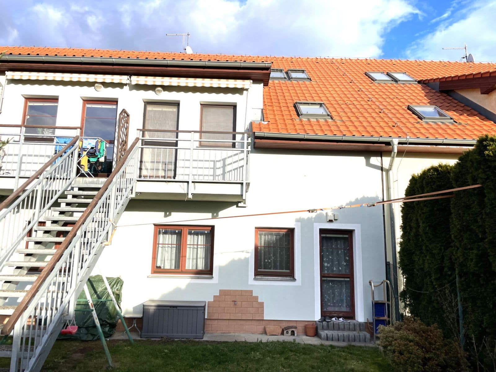 Predaj bytu 4-izbový 100 m², Hrnčířská, Jesenice, Středočeský kraj Predaj bytu 4-izbový 100 m², Hrnčířská, Jesenice, Středočeský kraj