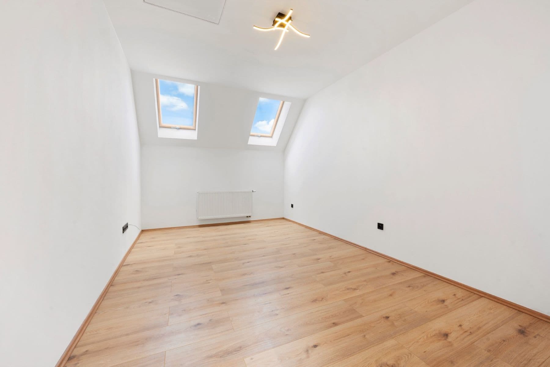 Predaj bytu 3-izbový 91 m², Čebín, Jihomoravský kraj Predaj bytu 3-izbový 91 m², Čebín, Jihomoravský kraj
