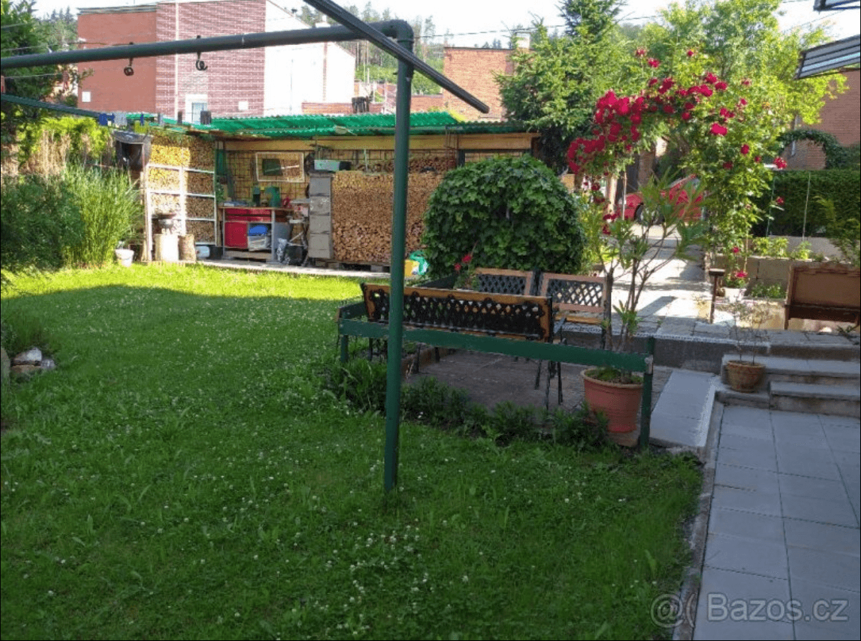 Prenájom bytu 4-izbový 100 m², Na Včelíně, Zlín, Zlínský kraj Prenájom bytu 4-izbový 100 m², Na Včelíně, Zlín, Zlínský kraj