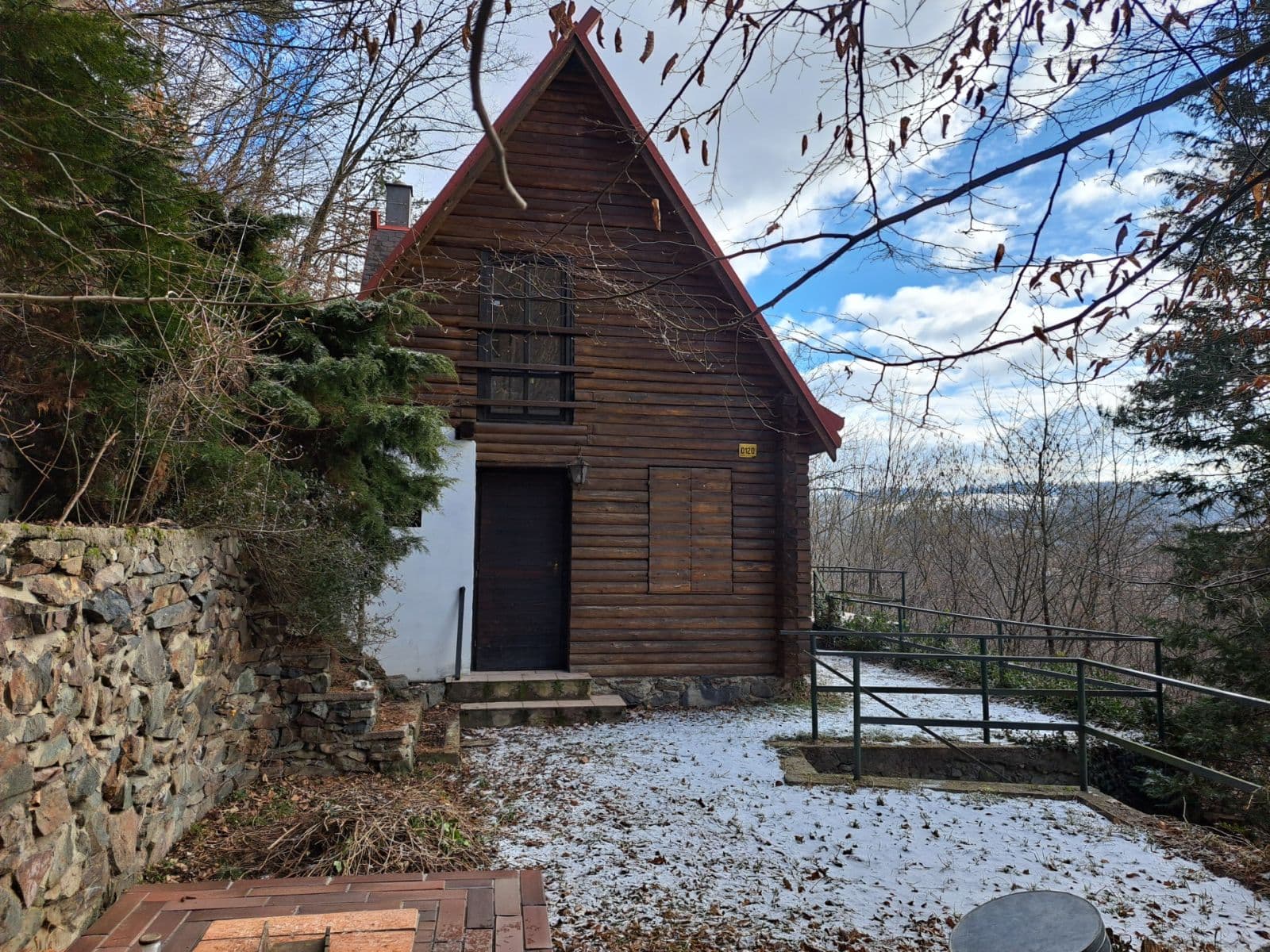 Predaj rekreačného objektu 74 m², pozemek 1.140 m², Kaliště, Středočeský kraj Predaj rekreačného objektu 74 m², pozemek 1.140 m², Kaliště, Středočeský kraj