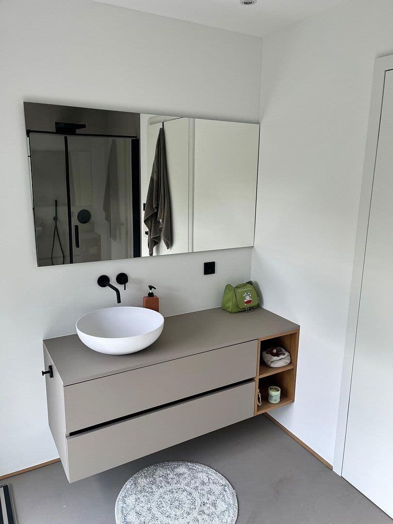 Predaj domu 253 m², pozemek 562 m², Olpe, Severné Porýnie - Westfálsko Predaj domu 253 m², pozemek 562 m², Olpe, Severné Porýnie - Westfálsko