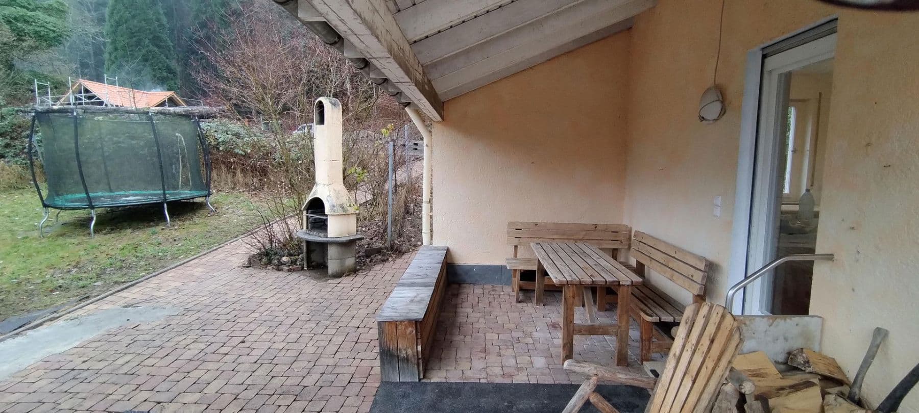 Predaj domu 253 m², pozemek 6.000 m², Ziegelhüttenstr 130, Bad Wildbad, Bádensko-Wurttembersko Predaj domu 253 m², pozemek 6.000 m², Ziegelhüttenstr 130, Bad Wildbad, Bádensko-Wurttembersko