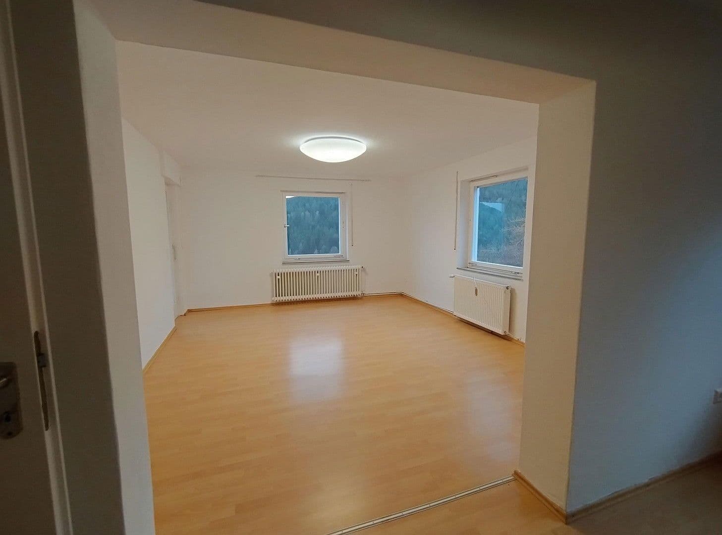 Predaj domu 253 m², pozemek 6.000 m², Ziegelhüttenstr 130, Bad Wildbad, Bádensko-Wurttembersko Predaj domu 253 m², pozemek 6.000 m², Ziegelhüttenstr 130, Bad Wildbad, Bádensko-Wurttembersko