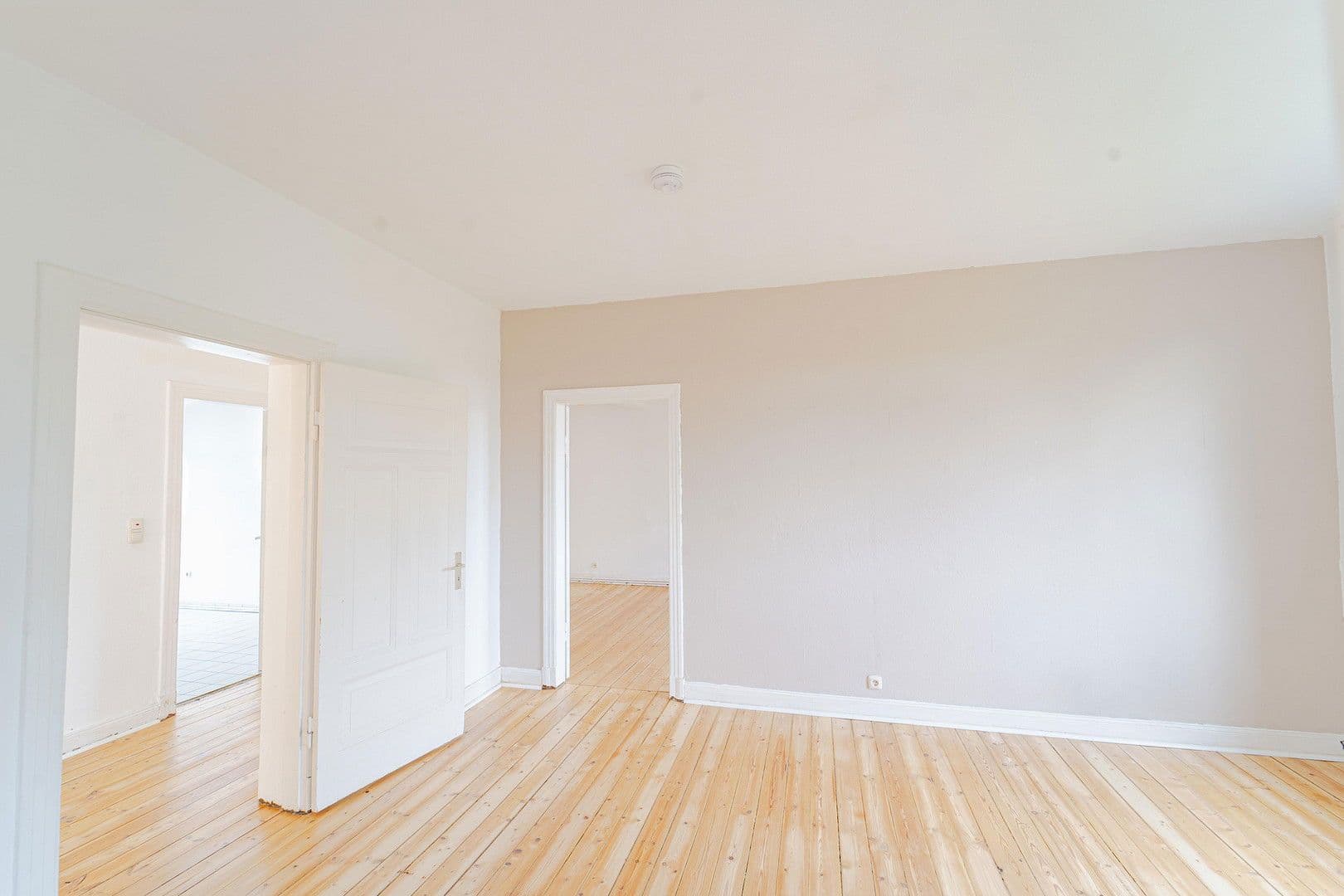 Predaj domu 111 m², Schwartauer Allee 121, Lübeck, Šlezvicko-Holštajnsko Predaj domu 111 m², Schwartauer Allee 121, Lübeck, Šlezvicko-Holštajnsko