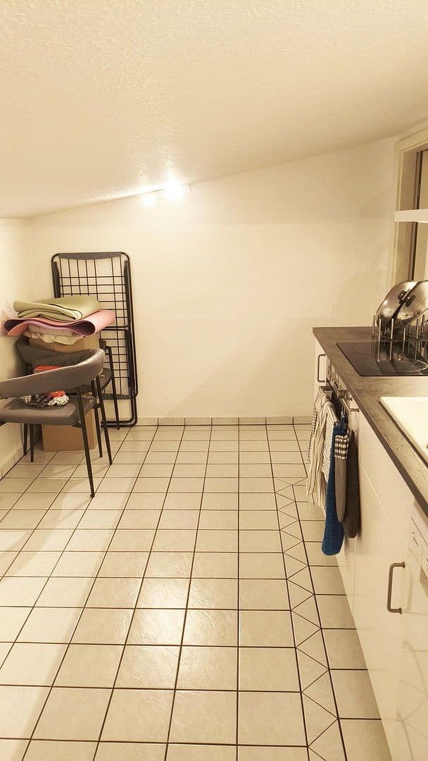 Prenájom bytu 2-izbový 55 m², Brunnenstr. 21, Eberswalde, Brandenbursko Prenájom bytu 2-izbový 55 m², Brunnenstr. 21, Eberswalde, Brandenbursko