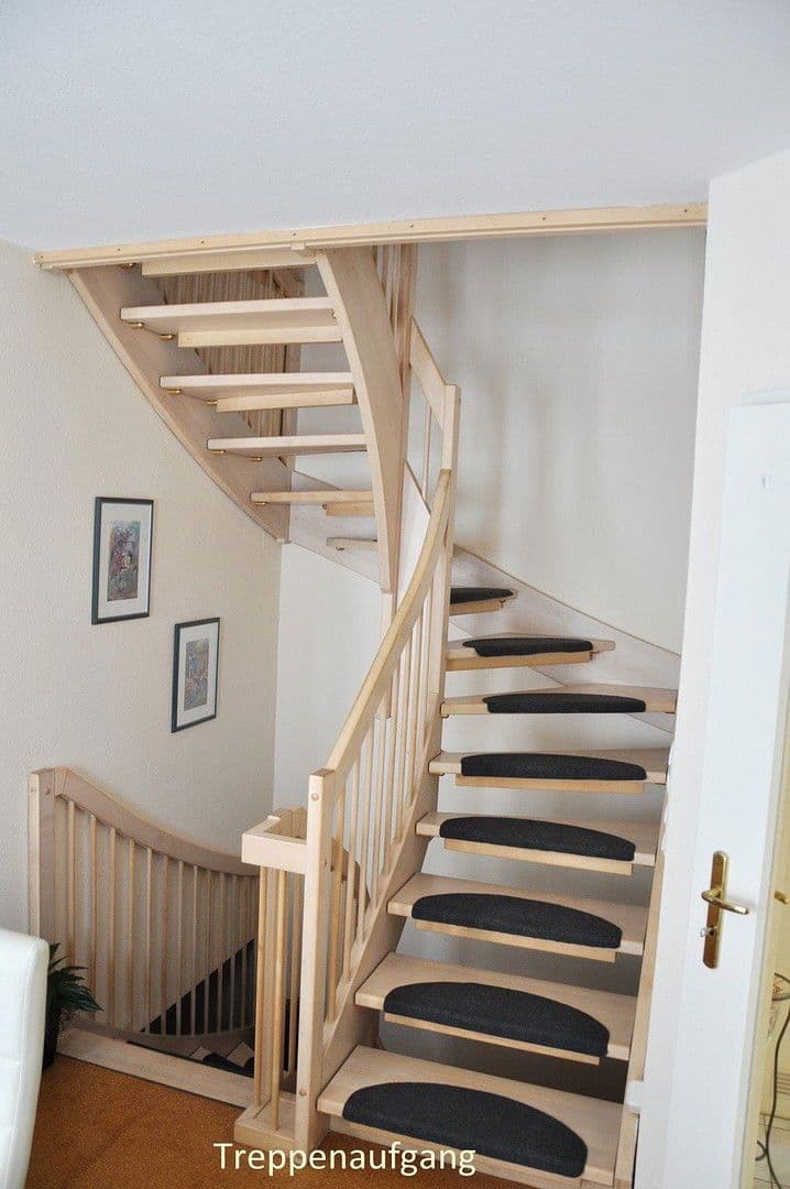 Prenájom domu 146 m², pozemek 200 m², Rothlindenstr. 17a, Schwandorf, Bavorsko Prenájom domu 146 m², pozemek 200 m², Rothlindenstr. 17a, Schwandorf, Bavorsko