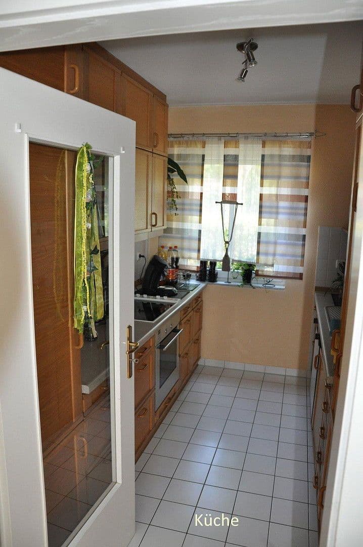 Prenájom domu 146 m², pozemek 200 m², Rothlindenstr. 17a, Schwandorf, Bavorsko Prenájom domu 146 m², pozemek 200 m², Rothlindenstr. 17a, Schwandorf, Bavorsko