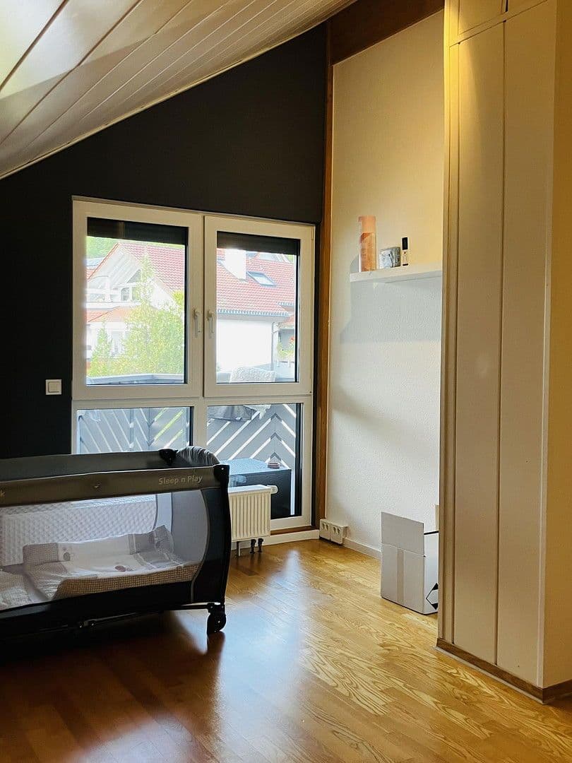 Predaj domu 165 m², pozemek 609 m², Schorndorf, Bádensko-Wurttembersko Predaj domu 165 m², pozemek 609 m², Schorndorf, Bádensko-Wurttembersko