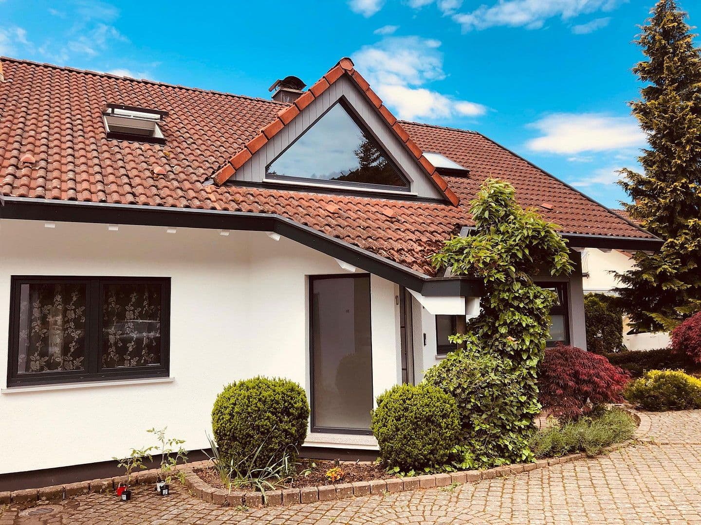 Predaj domu 165 m², pozemek 609 m², Schorndorf, Bádensko-Wurttembersko Predaj domu 165 m², pozemek 609 m², Schorndorf, Bádensko-Wurttembersko
