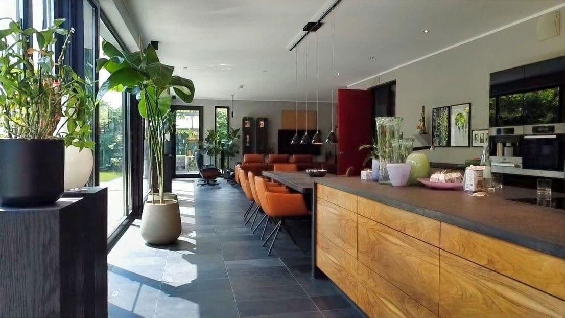 Predaj domu 362 m², pozemek 1.325 m², Muenster, Severné Porýnie - Westfálsko Predaj domu 362 m², pozemek 1.325 m², Muenster, Severné Porýnie - Westfálsko