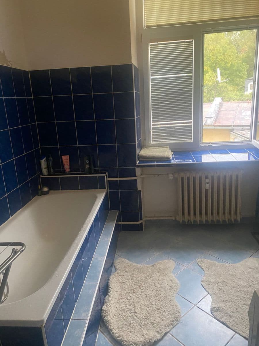 Prenájom bytu 3-izbový 68 m², Husova, Jeseník, Olomoucký kraj Prenájom bytu 3-izbový 68 m², Husova, Jeseník, Olomoucký kraj