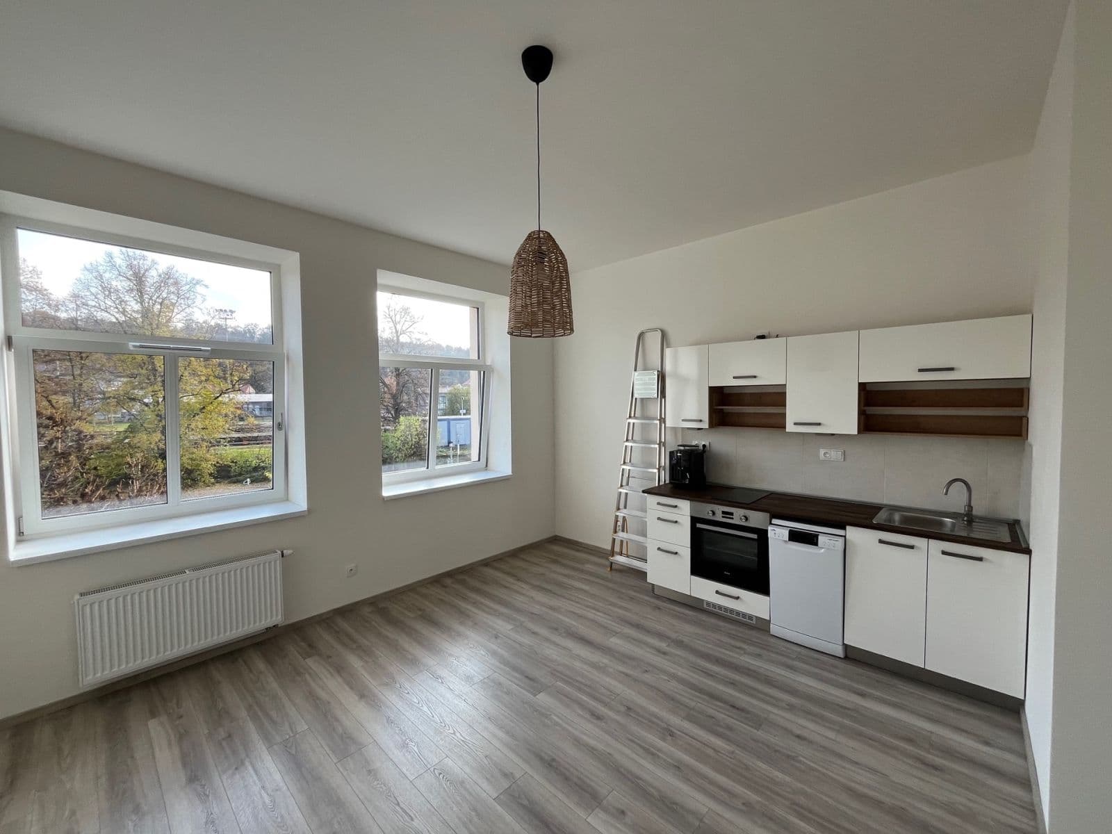 Prenájom bytu 1-izbový 36 m², S. K. Neumanna, Kralupy nad Vltavou, Středočeský kraj Prenájom bytu 1-izbový 36 m², S. K. Neumanna, Kralupy nad Vltavou, Středočeský kraj