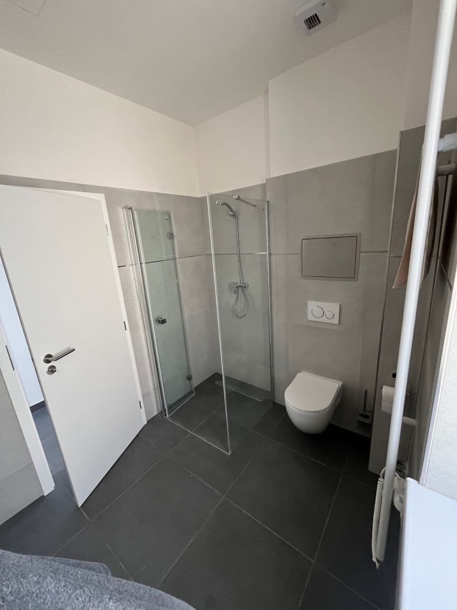 Prenájom bytu 1-izbový 36 m², S. K. Neumanna, Kralupy nad Vltavou, Středočeský kraj Prenájom bytu 1-izbový 36 m², S. K. Neumanna, Kralupy nad Vltavou, Středočeský kraj