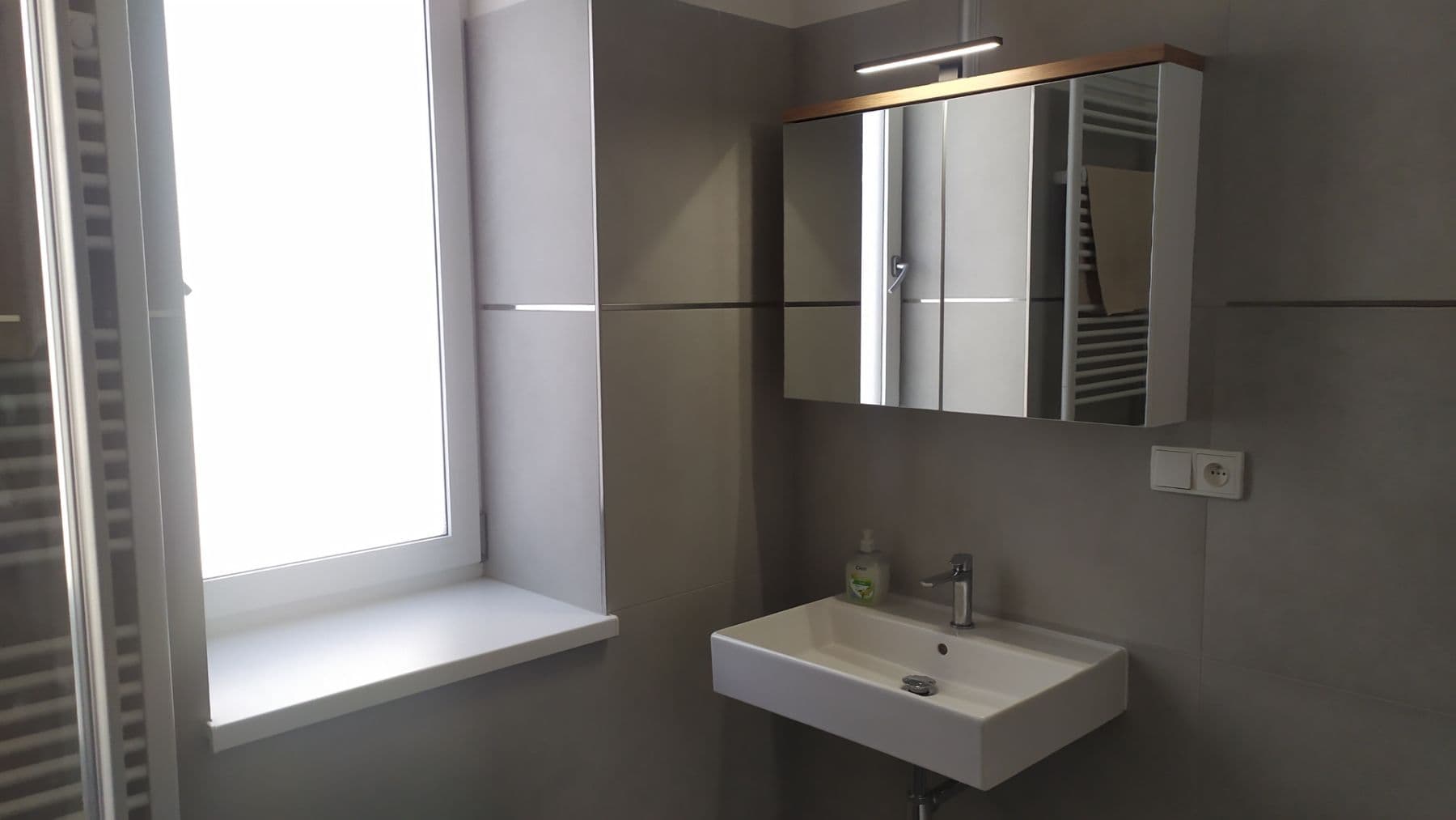 Prenájom bytu 1-izbový 36 m², S. K. Neumanna, Kralupy nad Vltavou, Středočeský kraj Prenájom bytu 1-izbový 36 m², S. K. Neumanna, Kralupy nad Vltavou, Středočeský kraj