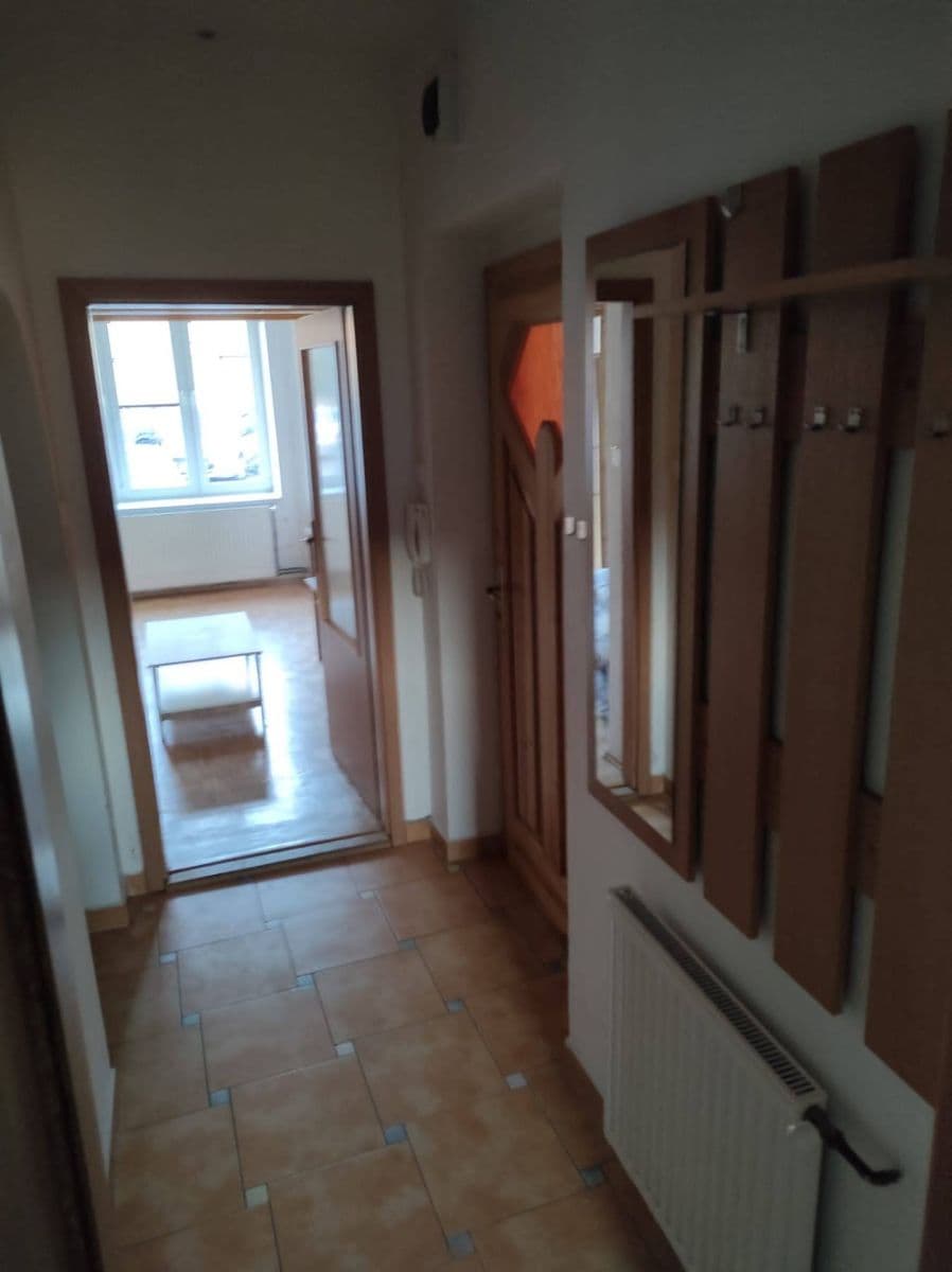 Prenájom bytu 1-izbový 35 m², Králova výšina, Ústí nad Labem, Ústecký kraj Prenájom bytu 1-izbový 35 m², Králova výšina, Ústí nad Labem, Ústecký kraj