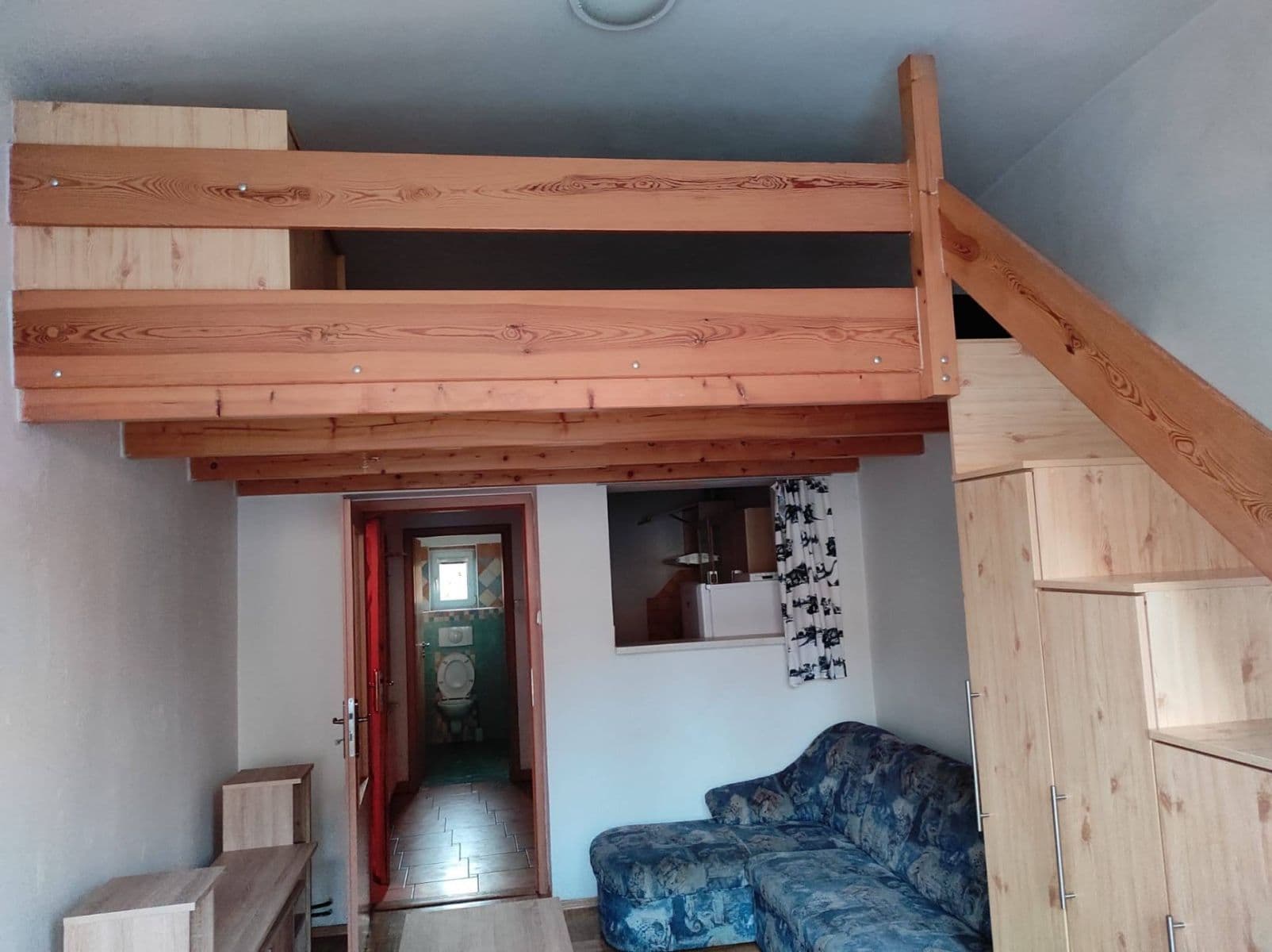 Prenájom bytu 1-izbový 35 m², Králova výšina, Ústí nad Labem, Ústecký kraj Prenájom bytu 1-izbový 35 m², Králova výšina, Ústí nad Labem, Ústecký kraj