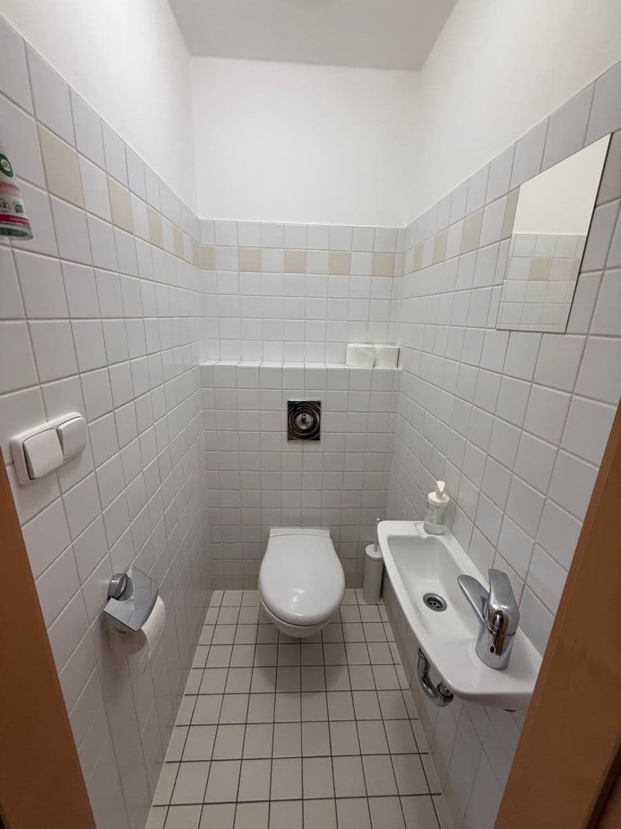 Predaj bytu 2-izbový 53 m², Nepilova, Praha, Praha Predaj bytu 2-izbový 53 m², Nepilova, Praha, Praha