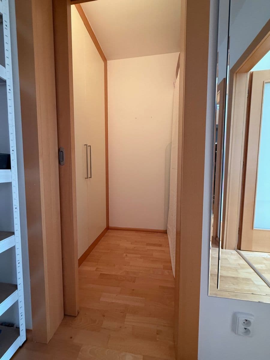 Predaj bytu 2-izbový 53 m², Nepilova, Praha, Praha Predaj bytu 2-izbový 53 m², Nepilova, Praha, Praha