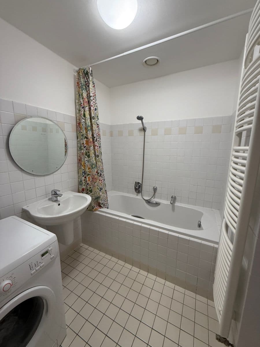 Predaj bytu 2-izbový 53 m², Nepilova, Praha, Praha Predaj bytu 2-izbový 53 m², Nepilova, Praha, Praha