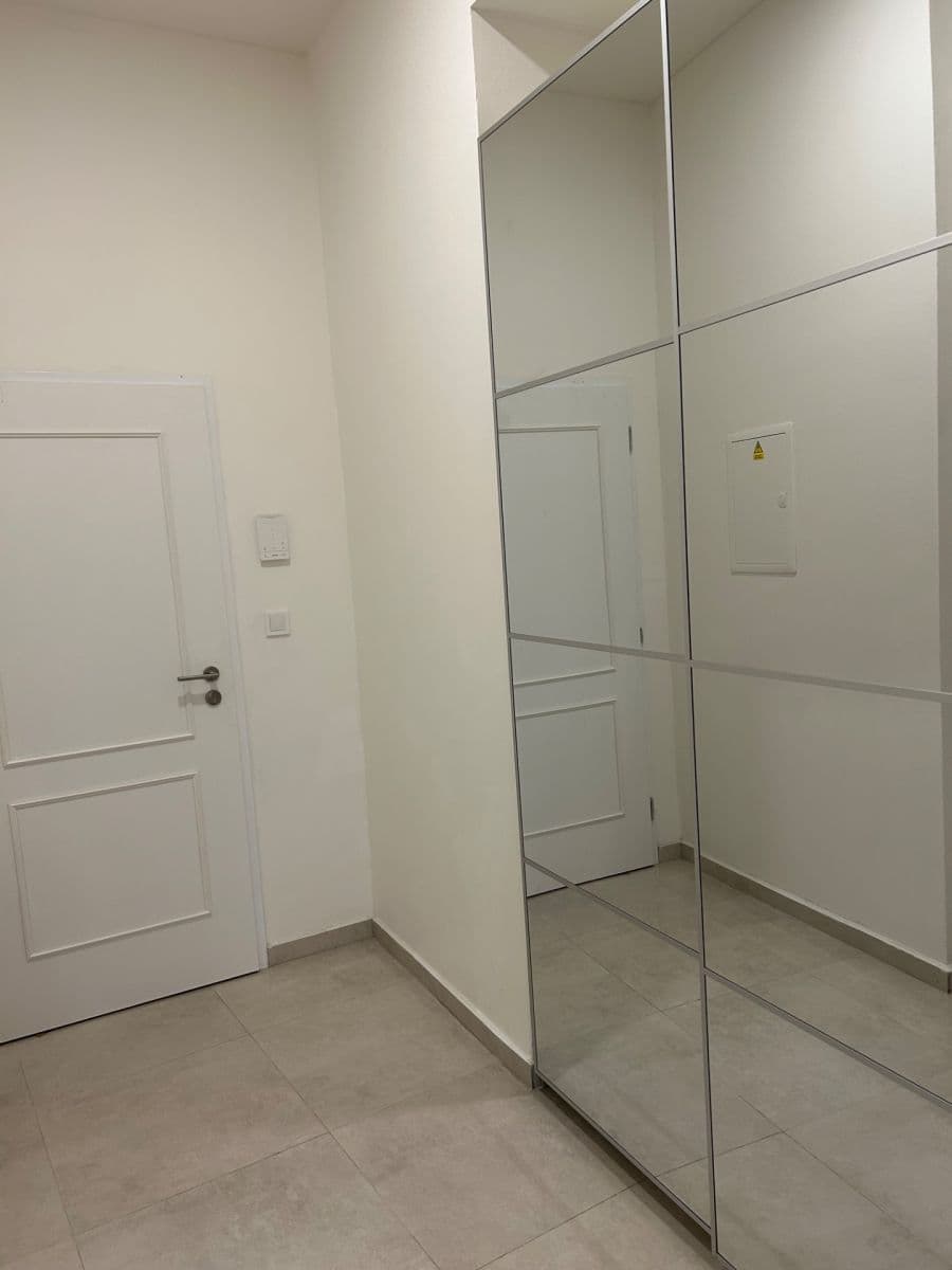 Prenájom bytu 1-izbový 26 m², Stárkova, Praha, Praha Prenájom bytu 1-izbový 26 m², Stárkova, Praha, Praha