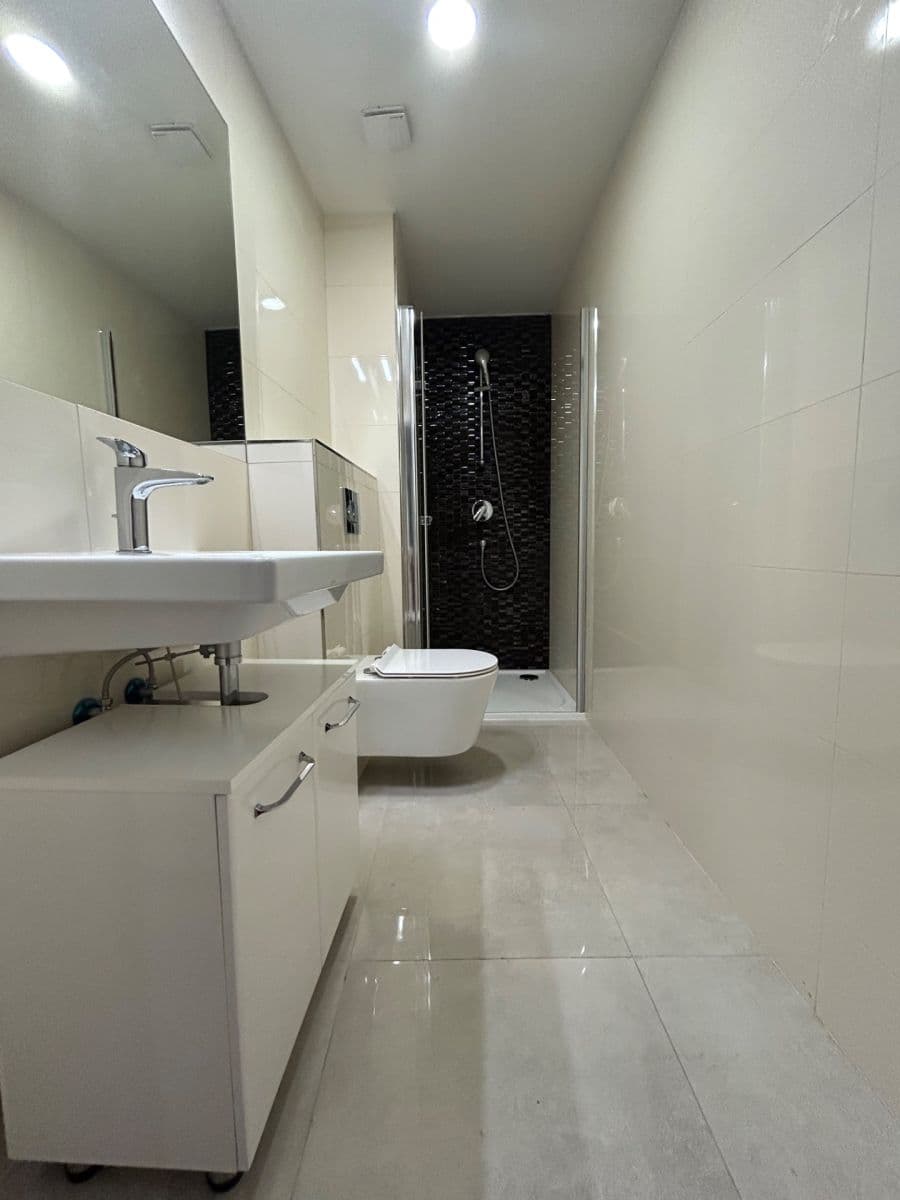 Prenájom bytu 1-izbový 26 m², Stárkova, Praha, Praha Prenájom bytu 1-izbový 26 m², Stárkova, Praha, Praha