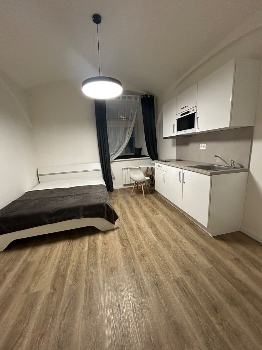 Prenájom bytu 1-izbový 26 m², Stárkova, Praha, Praha Prenájom bytu 1-izbový 26 m², Stárkova, Praha, Praha