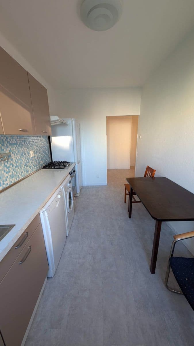 Predaj bytu 2-izbový 65 m², Palackého třída, Chrudim, Pardubický kraj Predaj bytu 2-izbový 65 m², Palackého třída, Chrudim, Pardubický kraj