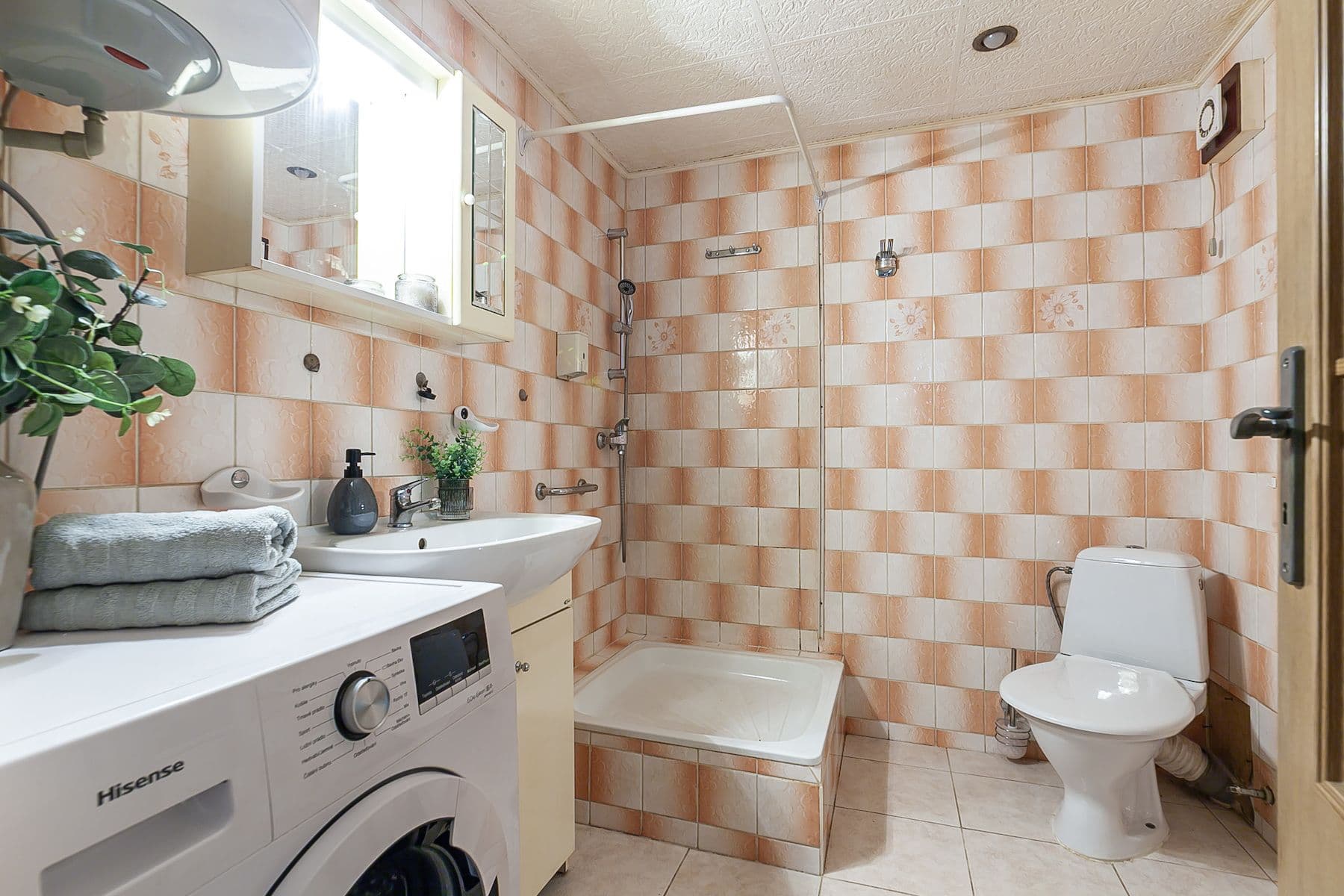 Predaj domu 200 m², pozemek 309 m², Doksany, Ústecký kraj Predaj domu 200 m², pozemek 309 m², Doksany, Ústecký kraj