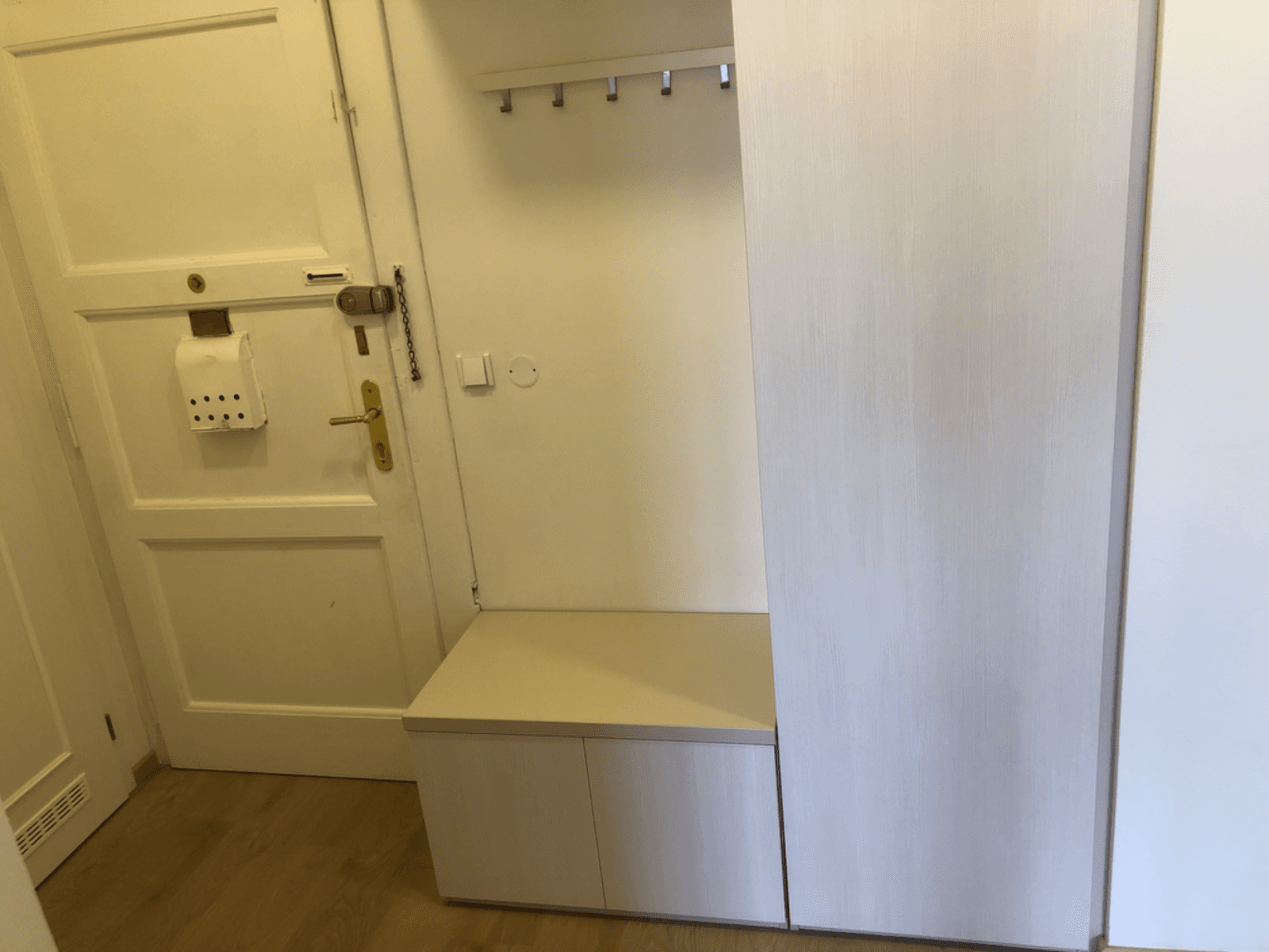 Prenájom bytu 2-izbový 45 m², náměstí Jiřího z Lobkovic, Praha, Praha Prenájom bytu 2-izbový 45 m², náměstí Jiřího z Lobkovic, Praha, Praha