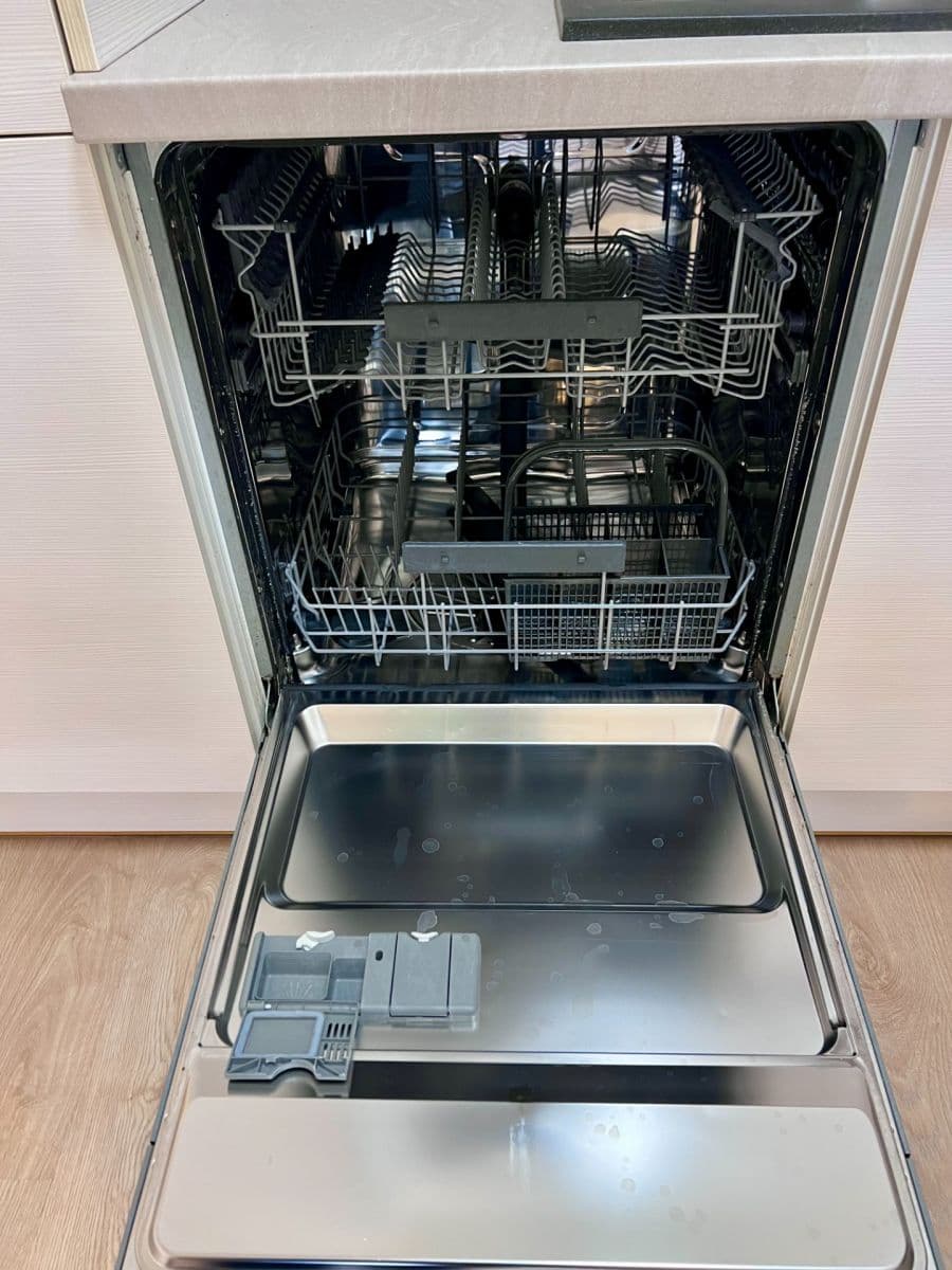 Prenájom bytu 2-izbový 45 m², náměstí Jiřího z Lobkovic, Praha, Praha Prenájom bytu 2-izbový 45 m², náměstí Jiřího z Lobkovic, Praha, Praha