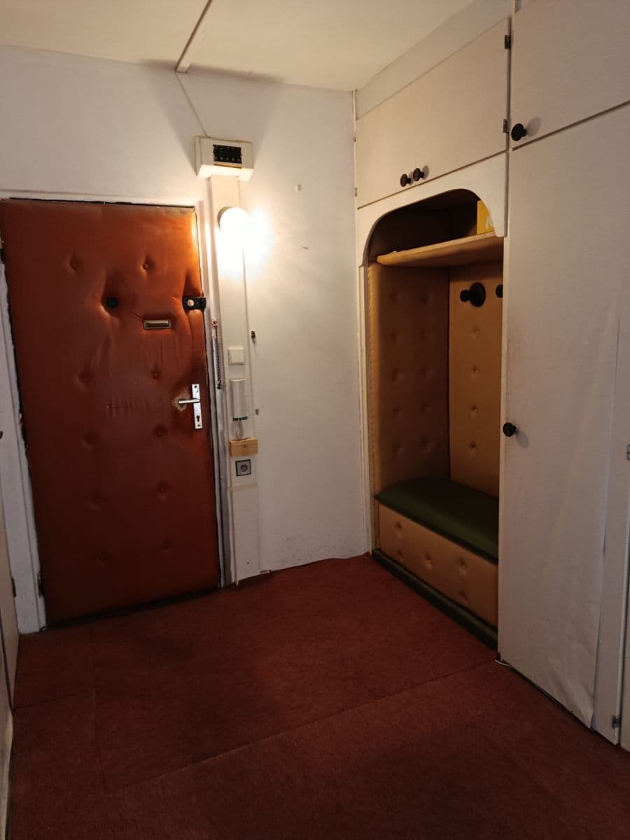 Predaj bytu 3-izbový 75 m², Školní pěšina, Chomutov, Ústecký kraj Predaj bytu 3-izbový 75 m², Školní pěšina, Chomutov, Ústecký kraj