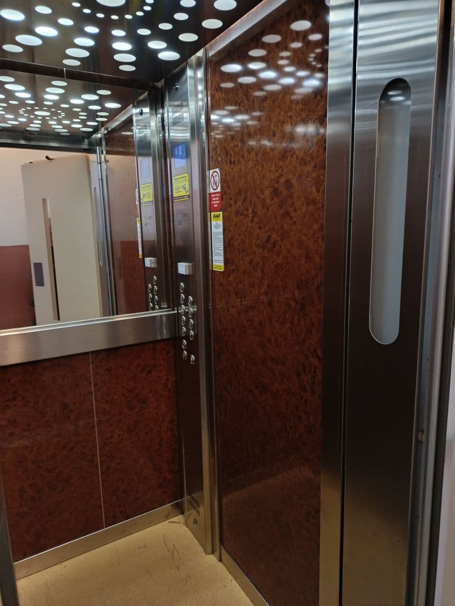 Predaj bytu 3-izbový 75 m², Školní pěšina, Chomutov, Ústecký kraj Predaj bytu 3-izbový 75 m², Školní pěšina, Chomutov, Ústecký kraj