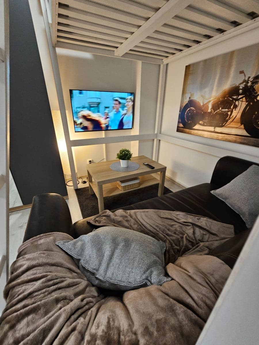 Prenájom bytu 1-izbový 24 m², Vrapická, Kladno, Středočeský kraj Prenájom bytu 1-izbový 24 m², Vrapická, Kladno, Středočeský kraj