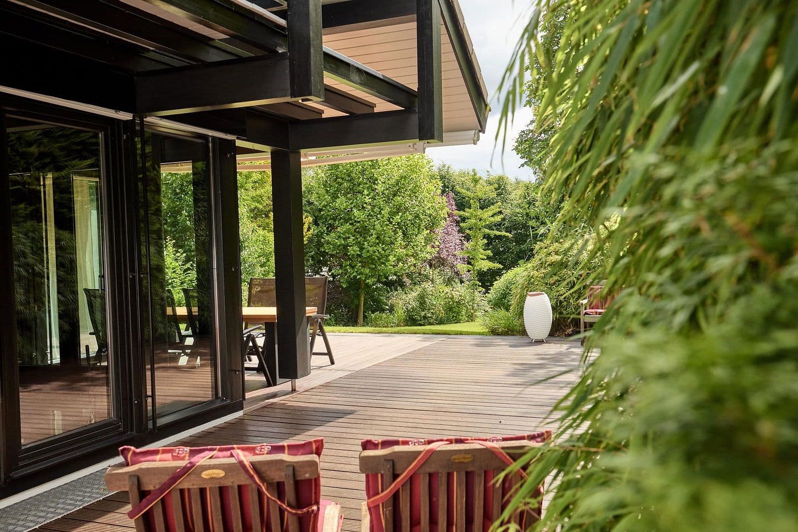 Predaj domu 315 m², pozemek 1.845 m², Detmold, Severné Porýnie - Westfálsko Predaj domu 315 m², pozemek 1.845 m², Detmold, Severné Porýnie - Westfálsko