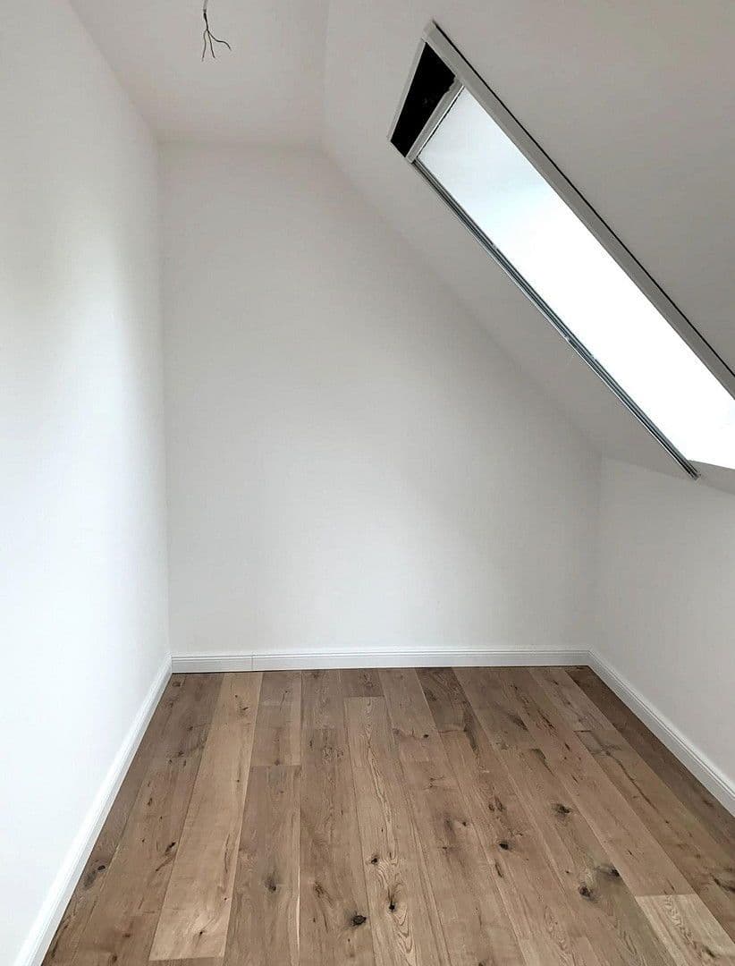 Prenájom domu 145 m², pozemek 700 m², Hasenkrug, Šlezvicko-Holštajnsko Prenájom domu 145 m², pozemek 700 m², Hasenkrug, Šlezvicko-Holštajnsko