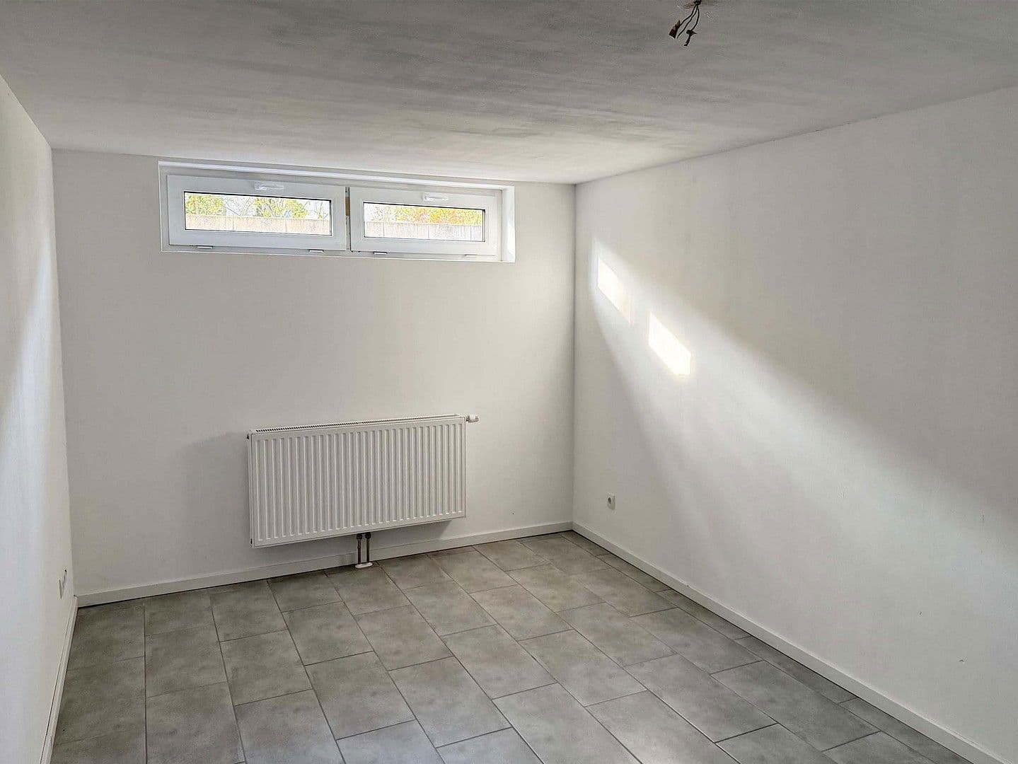 Predaj domu 154 m², pozemek 255 m², Eichenstraße 8i, Ludwigshafen, Porýnie-Falcko Predaj domu 154 m², pozemek 255 m², Eichenstraße 8i, Ludwigshafen, Porýnie-Falcko